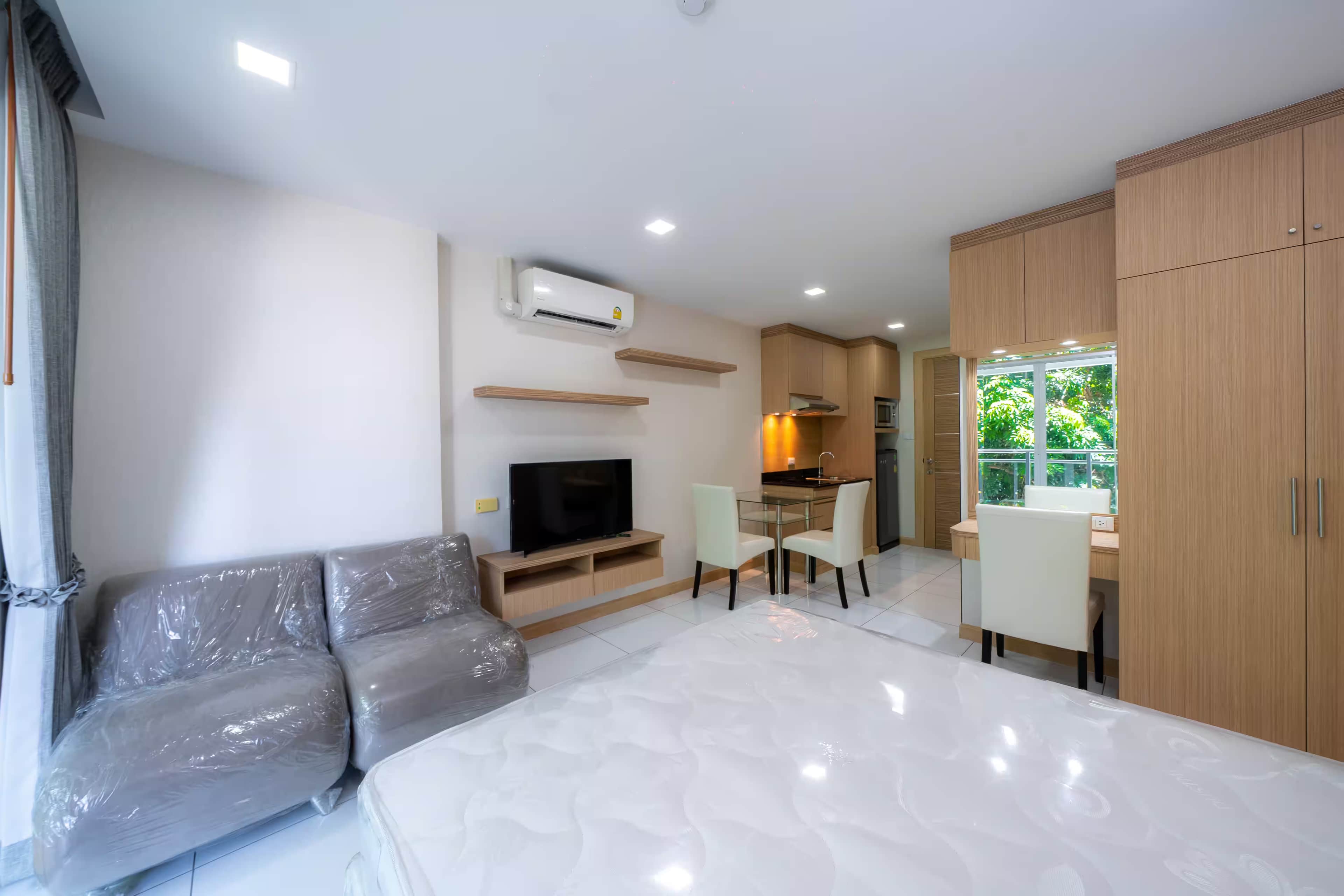 Whale Marina Condominium Студия 28.96 м2 18 фото