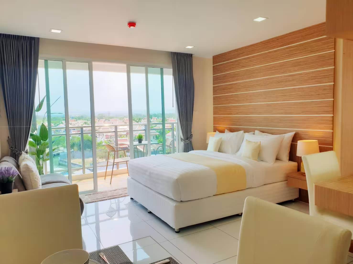 Whale Marina Condominium Студия 28.96 м2 4 фото