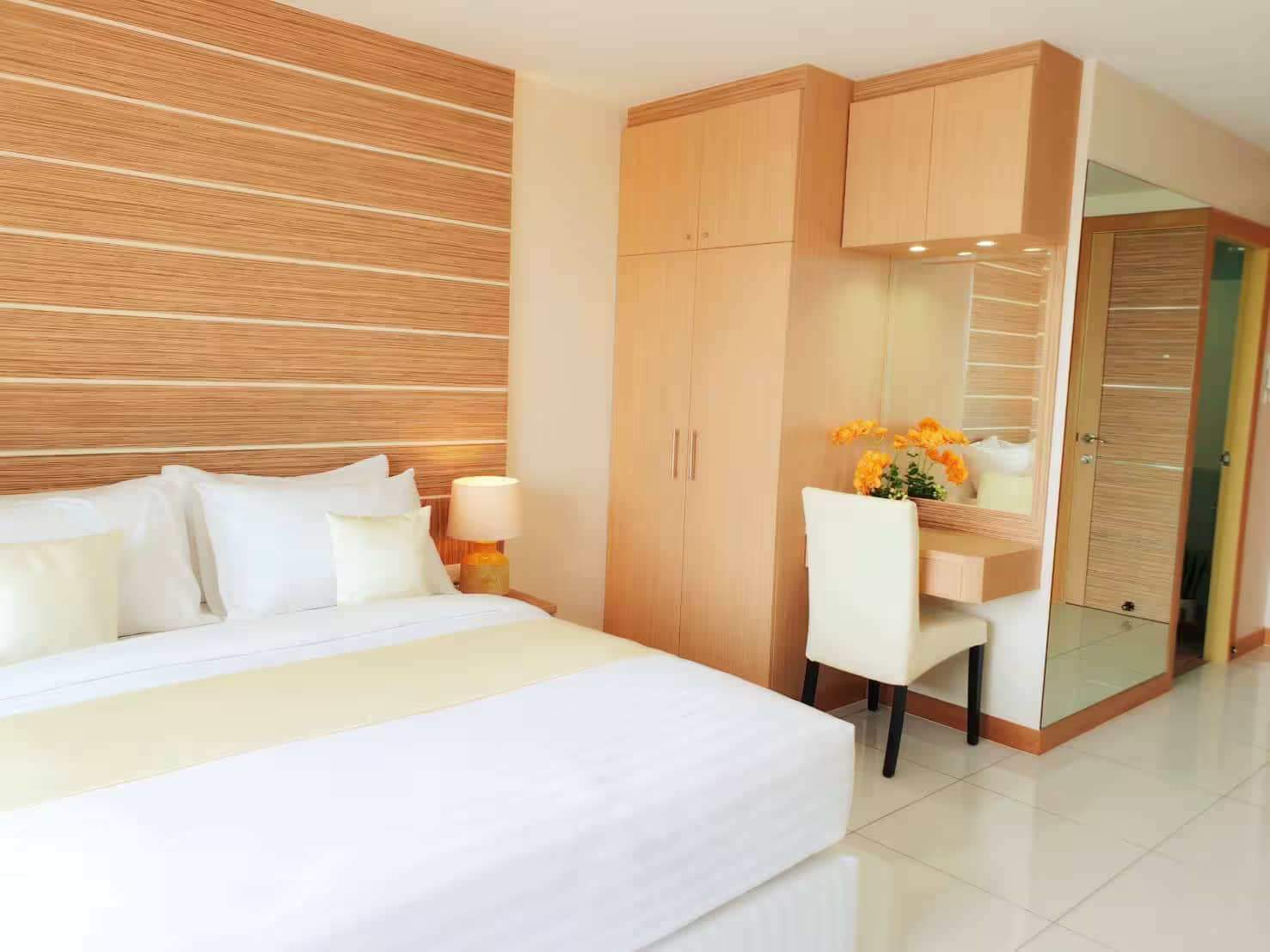 Whale Marina Condominium Студия 28.96 м2 8 фото
