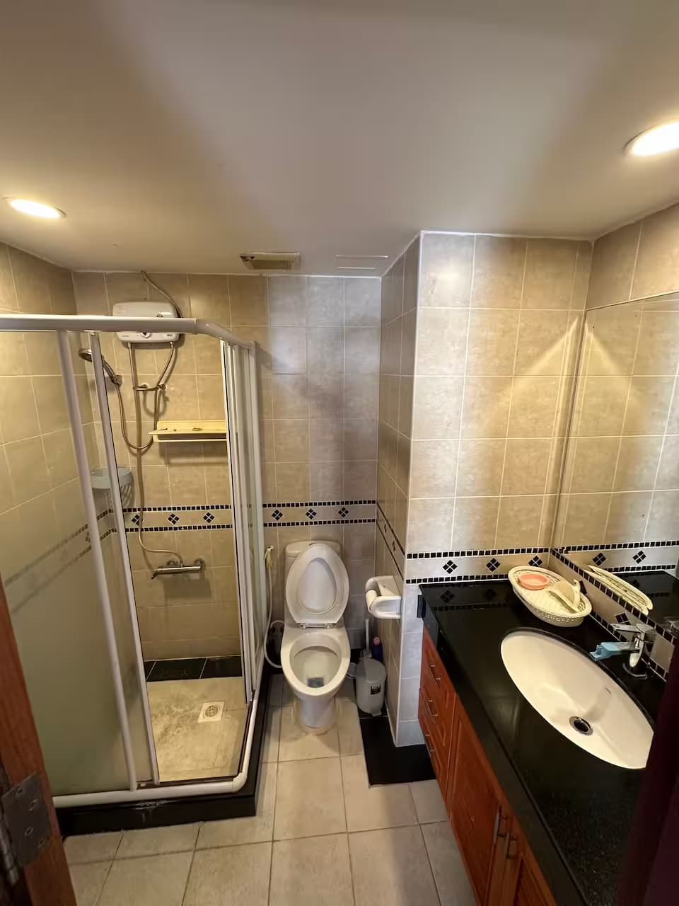 2 Bedrooms Royal Hill Resort 15