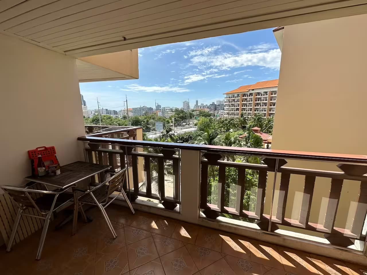 2 Bedrooms Royal Hill Resort 18