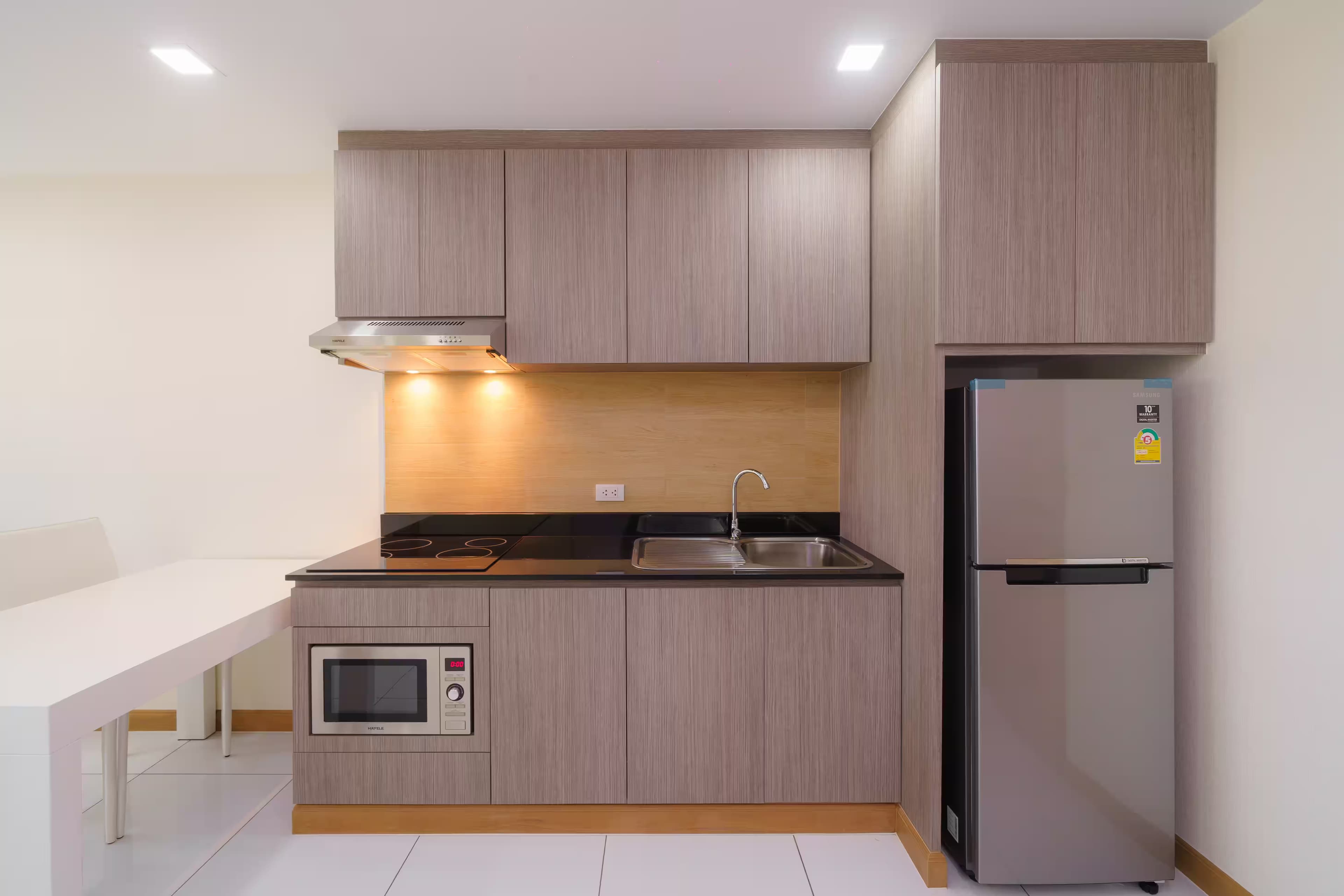 1 Bedroom Whale Marina Condominium 4