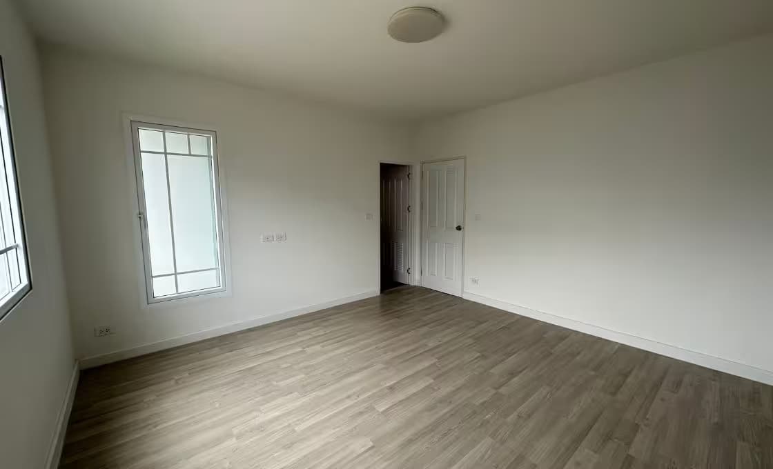 3-bedroom Bristol Park 10