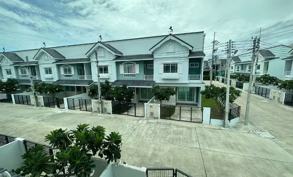 3-bedroom Bristol Park 12