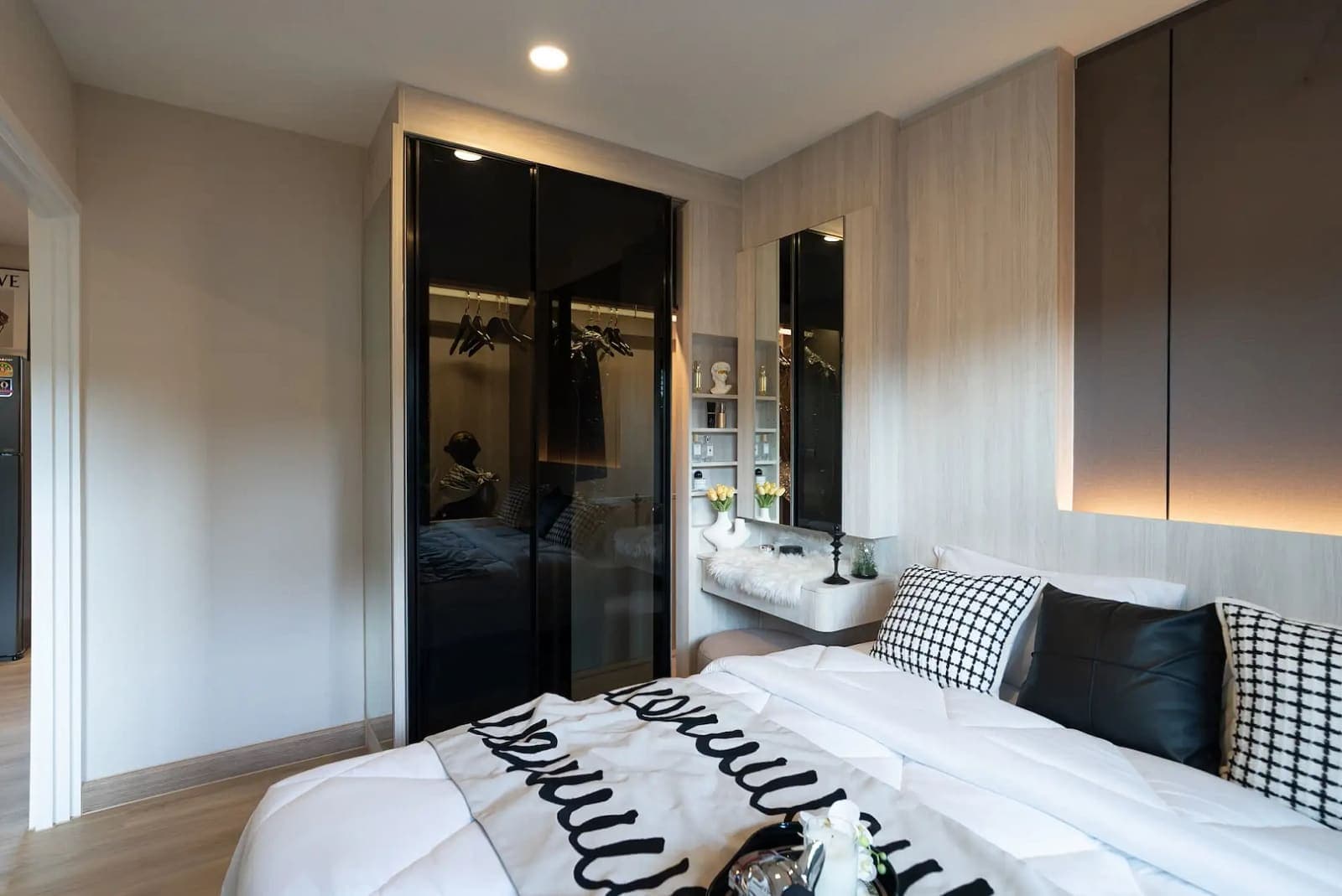 1 Bedroom The Indeed Condo 7