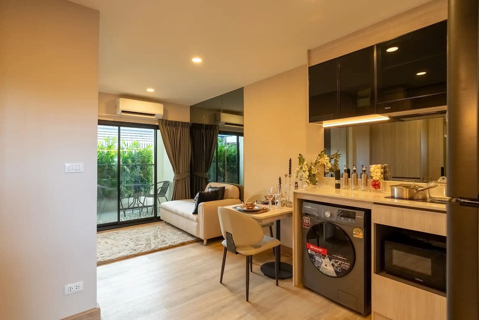 1 Bedroom The Indeed Condo 8