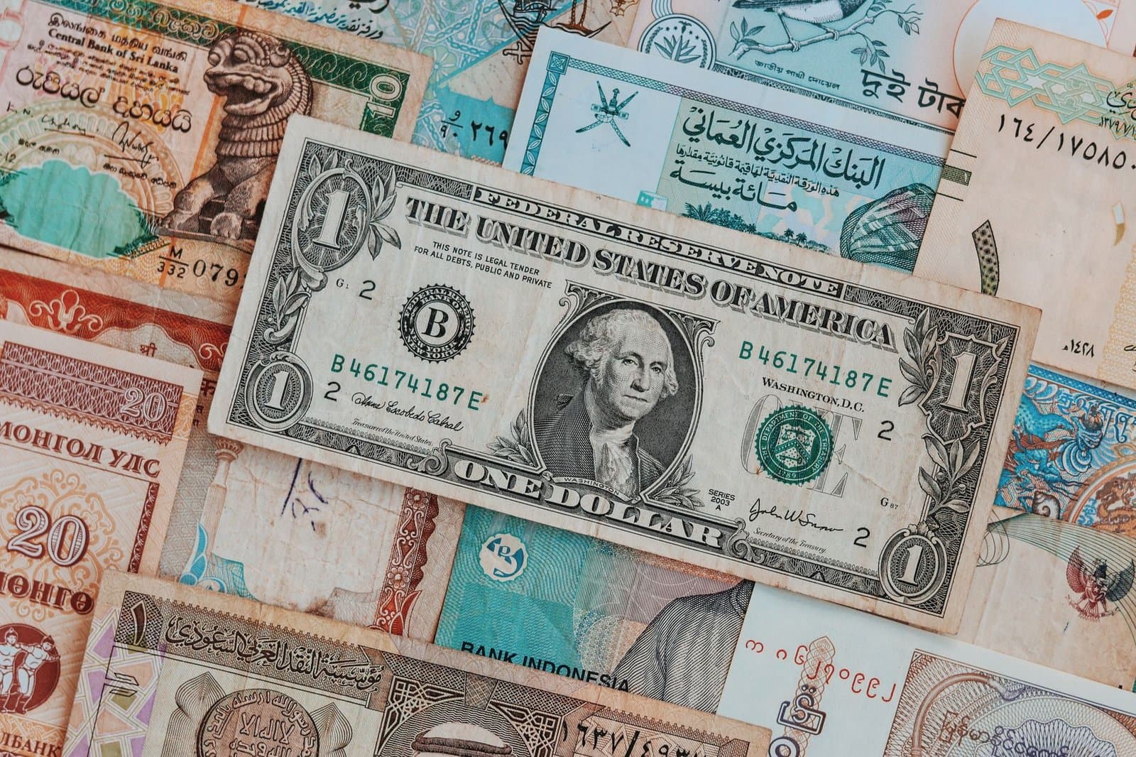 ЦБ Таиланда поднял порог репатриации доходов до $10 млн